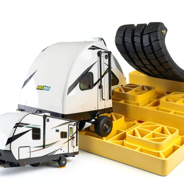 Camco Yellow RV Leveling Blocks 8.5x8.5 Interlocking Kit Model 21022-1